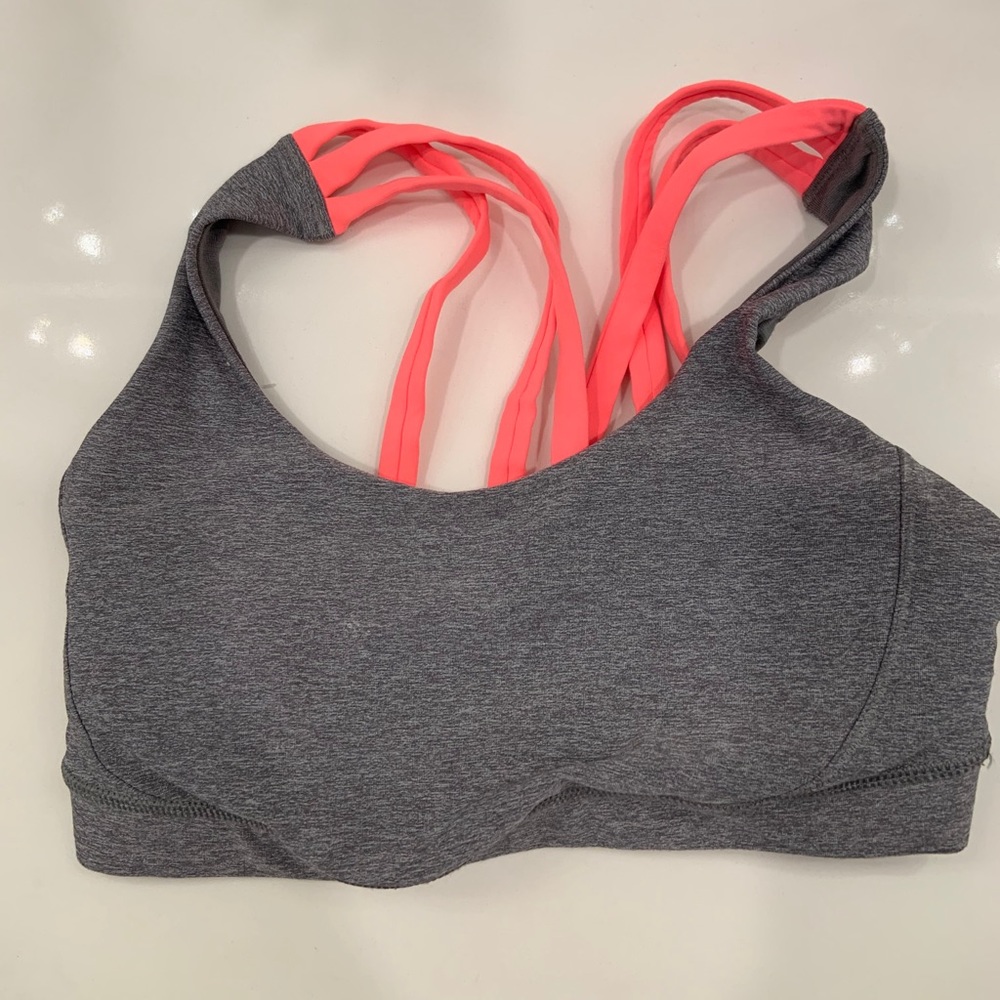 Lululemon sports bra